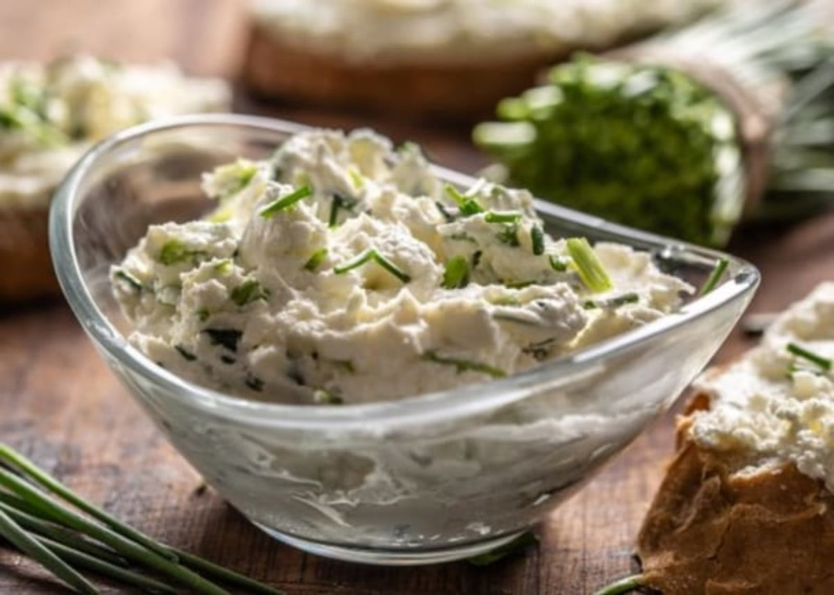 Tweed Real Food French Onion Dip