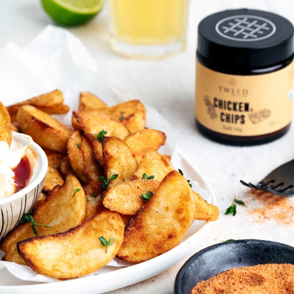 Potato wedges with Tweed Real Food Chicken and Chips chicken salt